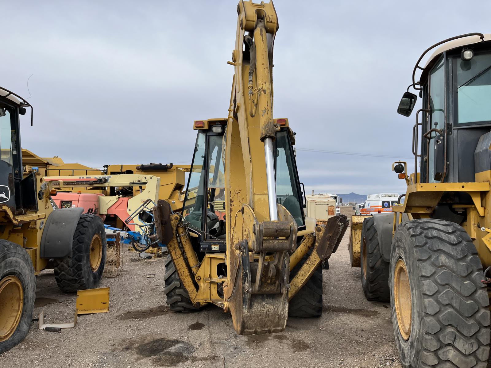 ./imagenes/INVOICE/2019/17259/RETROEXCAVADORA CATERPILLAR 416D (3).JPG